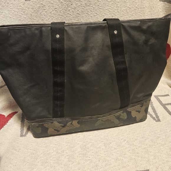 Coach Camo XL Tote - Picture 8 of 8